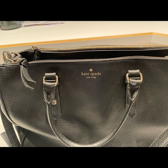 Barely used AUTHENTIC Kate Spade Black Leather Shoulder Tote - Picture 3 of 6